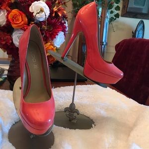 Women’s shoes Aldo orange size 9